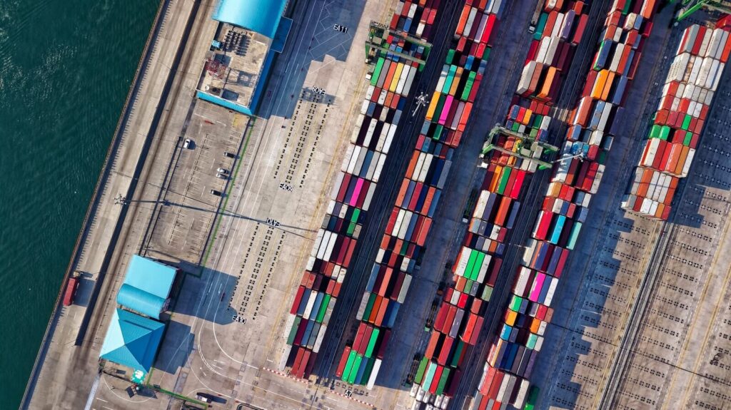 shipping containers cross trade